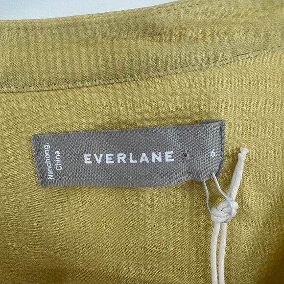 NWT Everlane The Hammered Satin Popover Shirt in Yellow Women's Size 6 - Picture 3 of 7